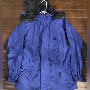 COPY - Nike ACG jacket with hoodie sz small
